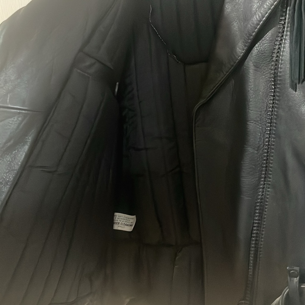 Leather jacket - Picture 4 of 5